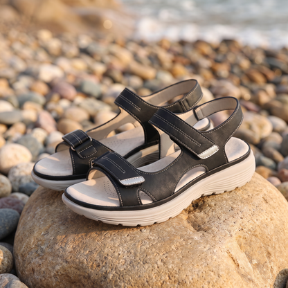 Seabreeze black pair product shot on rock