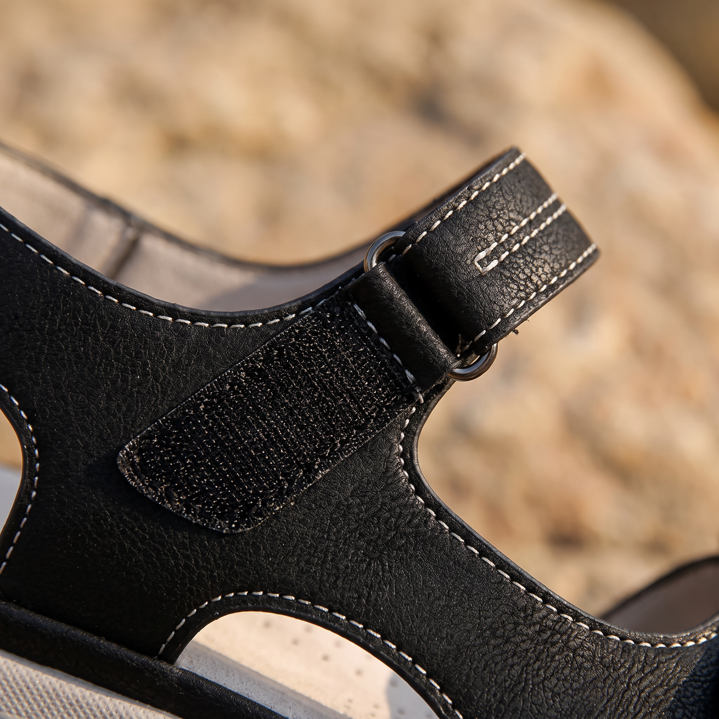 Seabreeze macro stitching and velcro detail